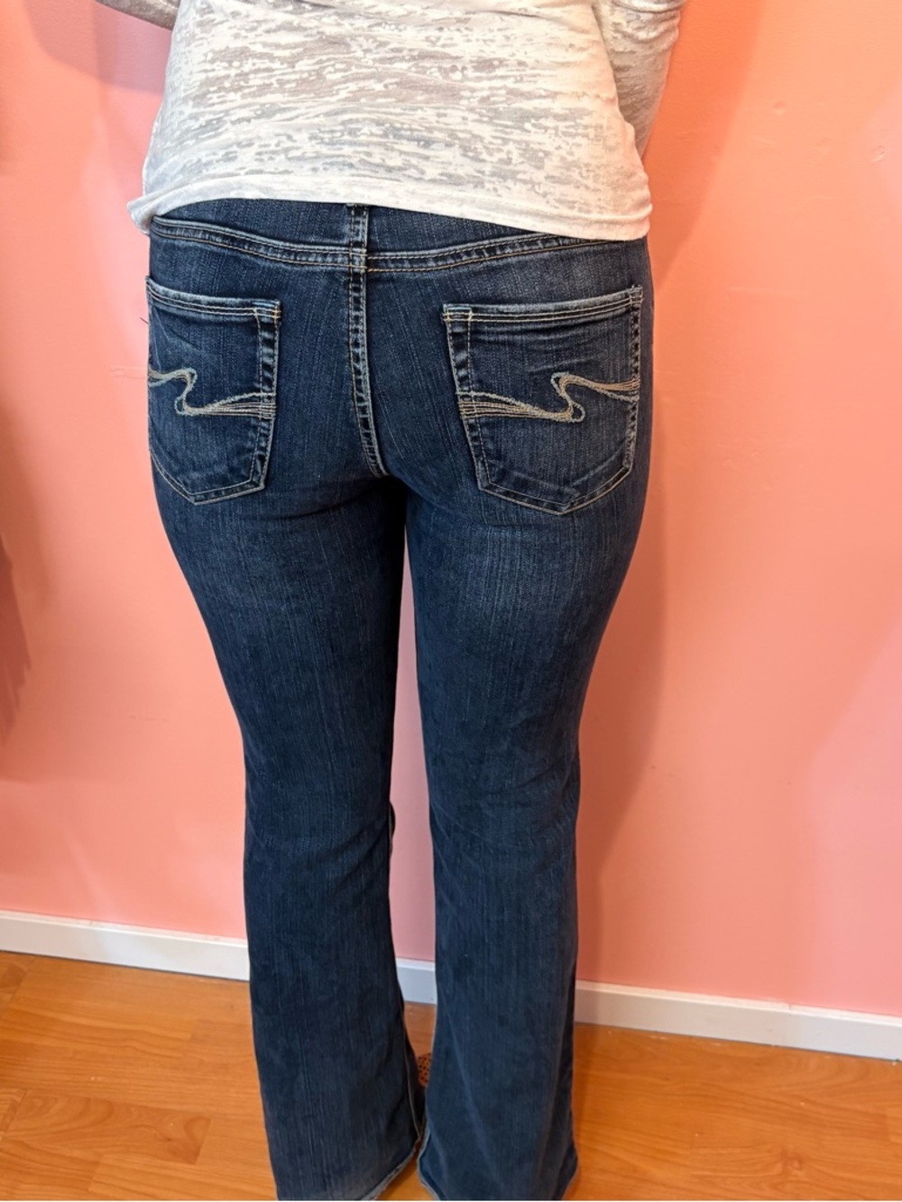 Silver Jeans Dark Blue Flare Jeans with Contrast Pocket Stitching